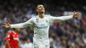 El Real Madrid destroza al Sevilla en una primera parte perfecta de fútbol y goles en el Bernabéu