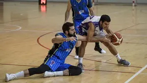 El Valle de Egüés desaprovecha la oportunidad y cae ante el Santurtzi en el pabellón Maristas 