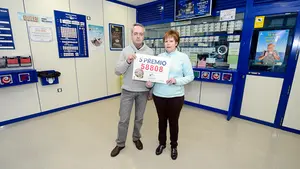 Los premios de la Lotería de Navidad inferiores a 2.000 euros se pueden cobrar desde la tarde del día del sorteo