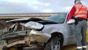 Herido grave al salirse de la vía en Tudela por conducir triplicando la tasa máxima de alcoholemia
