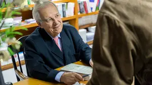 Jaime Ignacio Del Burgo presenta su nuevo libro: "Navarra nunca se ha apartado de su vocación española”