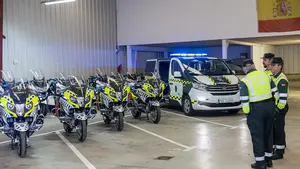 La Guardia Civil de Navarra renueva equipo: así lucen las nuevas motos que conducirán en el territorio foral