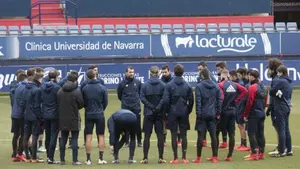 Osasuna convoca a Rober Ib&aacute;&ntilde;ez ante el Valladolid, pero el reci&eacute;n fichado no se entrena en El Sadar