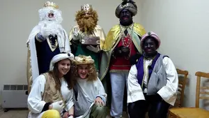 Los Reyes Magos de Oriente se detienen en Murieta para repartir regalos
