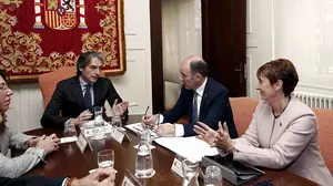 La consejera vasca del PNV celebra en Pamplona que el TAV unirá las “4 capitales vascas para la construcción nacional”