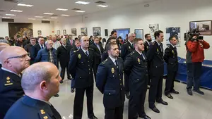 La Policía Nacional reconoce en Pamplona a los agentes jubilados en el último año y a los policías destinados en Cataluña
