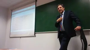 Jesús Zorrilla, dircom de Volkswagen Navarra, imparte una sesión en Foro Europeo 