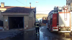 Sobrecogedor amanecer en Fitero: arde una vivienda por culpa de una manta eléctrica