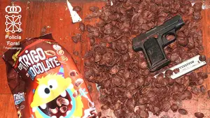 Escond&iacute;a su pistola entre los cereales: detenido en una bajera de La Milagrosa un traficante de droga