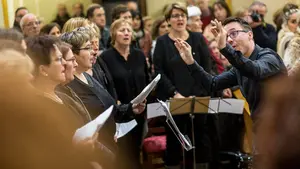 Homenaje, devoción y calor musical desde Olite: la Misa del 2 de febrero en San Fermín en imágenes
