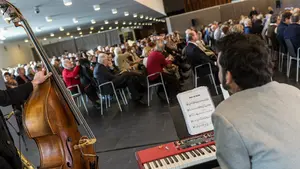 Emotivo homenaje a 626 funcionarios jubilados o fallecidos en 2017: así ha sido el acto