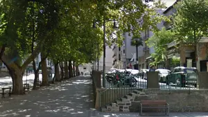 Nueva agresión homófoba en Pamplona: varias personas apalean e insultan a tres hombres en un bar del Labrit