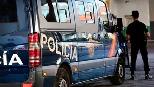 La peor solución posible: secuestra a su alumna para intentar evitar la cárcel por estafador