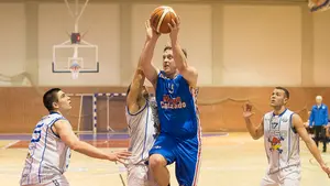 El navarro Savitski bate el récord anotador de la temporada en todas las categorías 