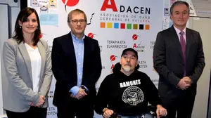 El código ictus llega a las empresas navarras: una novedosa campaña detalla cómo actuar para salvar vidas