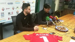 Osasuna Magna anuncia la renovación de su portero Asier Llamas por cuatro temporadas