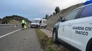 De 'las risas' a terminar 'boca abajo': vuelca con su furgoneta al conducir borracho por Estella