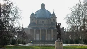 Asirón propone una "reflexión" sobre los Caídos para convocar un concurso que posibilite su derribo