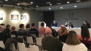 El Corte Inglés acoge la presentación de una nueva novela de acción del profesor Nicolás López Cisneros