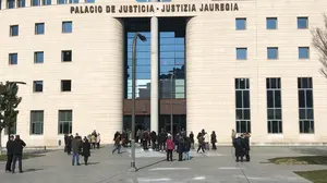 Exposición y visita guiada en el Archivo de Judicial por el 20º aniversario de la transferencia de competencias