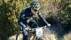 Diego Latasa y Carla Cortazar se imponen en la Copa Caja Rural BTT disputada en Unzué