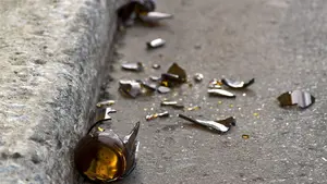 Pidén 4 años de cárcel por rajar con una botella de cristal a una mujer con discapacidad mental que le rechazó