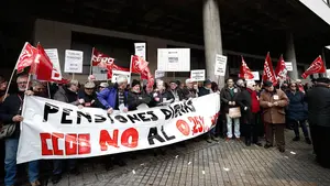 Los jubilados ya no se cortan en exigir m&aacute;s dinero para sus pensiones: "El 0,25% es una mierda"