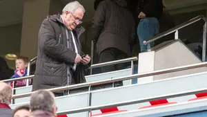 La directiva de Osasuna ratifica a Diego Martínez a pesar de la bronca pidiendo su cese en El Sadar