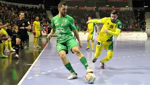 Sergio González y Rafa Usín, en la lista de convocados para los amistosos ante Rumanía