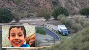 La camiseta encontrada cerca de la depuradora es de Gabriel Cruz, el niño desaparecido en Níjar