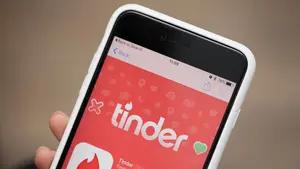 Absuelto de una violación por alegar que quedó con la chica en Tinder: "Al final es para tener sexo"