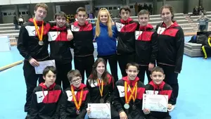 El club lucha de Burlada consigue quince medallas en los campeonatos de Espa&ntilde;a escolar y cadete