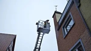 La Policía Nacional rescata en Pamplona a un hombre desplomado en su domicilio durante mas de dos días