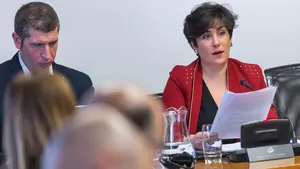 Solana esquiva las peticiones sobre su dimisión: "El apocalipsis ni está ni se espera en Educación"