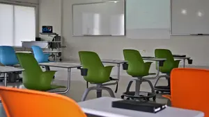 Navarra destinará más de cuatro millones para mejorar los salarios de los empleados de la educación concertada 