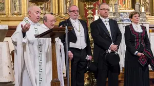 Asirón y su equipo de Gobierno plantan de nuevo a la centenaria tradición del Voto de las Cinco Llagas