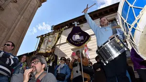 Tudela vuelve a ponerse 'a todo volumen' con 150 tambores sonando en la 'Rompida de la Hora'