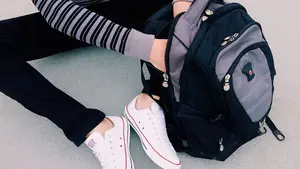 Hallan a una menor de 14 años desaparecida ejerciendo la prostitución a las puertas de una discoteca