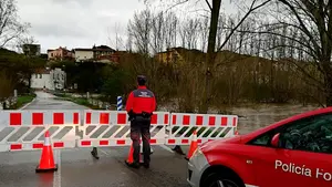 Las riadas se desplazan por toda Navarra e impiden circular por más de diez carreteras