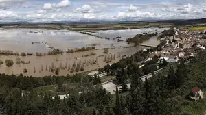 Navarra activa su nivel de emergencia 1 por inundaciones: los ríos se desbordan y ya 'bañan' poblaciones