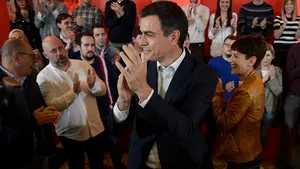 Sánchez, en Pamplona: "Navarra no tiene plan de empleo ni educativo, porque Barkos y su Gobierno están en las banderas"