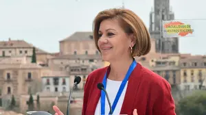 Dolores de Cospedal recuerda que el PP está con las familias de las víctimas de la paliza de Alsasua