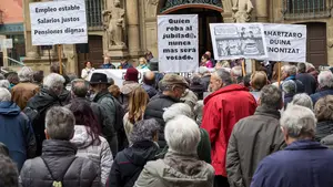 Una manifestación pide un sistema de pensiones propio en Navarra y una cuantía mínima de 1.080 euros