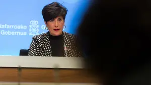 La consejera Solana guarda silencio ante la querella que conllevaría su dimisión: "Es una cuestión seria"