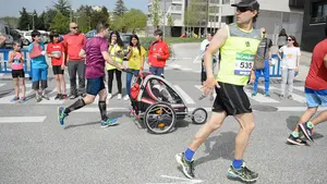 Más de mil participantes en la Hiru Herri celebrada en Burlada