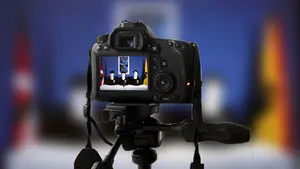 Encapuchados frente a una cámara: ETA podría anunciar su disolución a través de un vídeo