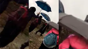 Una tremenda granizada sorprende a los peregrinos de la romería de Ujué a su llegada a la localidad