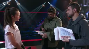 El cantante Pablo López se rinde a la pamplonesa Sara antes de la semifinal de 'La Voz Kids'