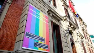 El Parlamento de Navarra aprueba casi por unanimidad sumarse a la celebración del Día del Orgulllo LGTBI 