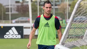 Unai García, recién renovado, solo piensa en el ascenso: "Si no ganamos al Lorca no merecemos subir"